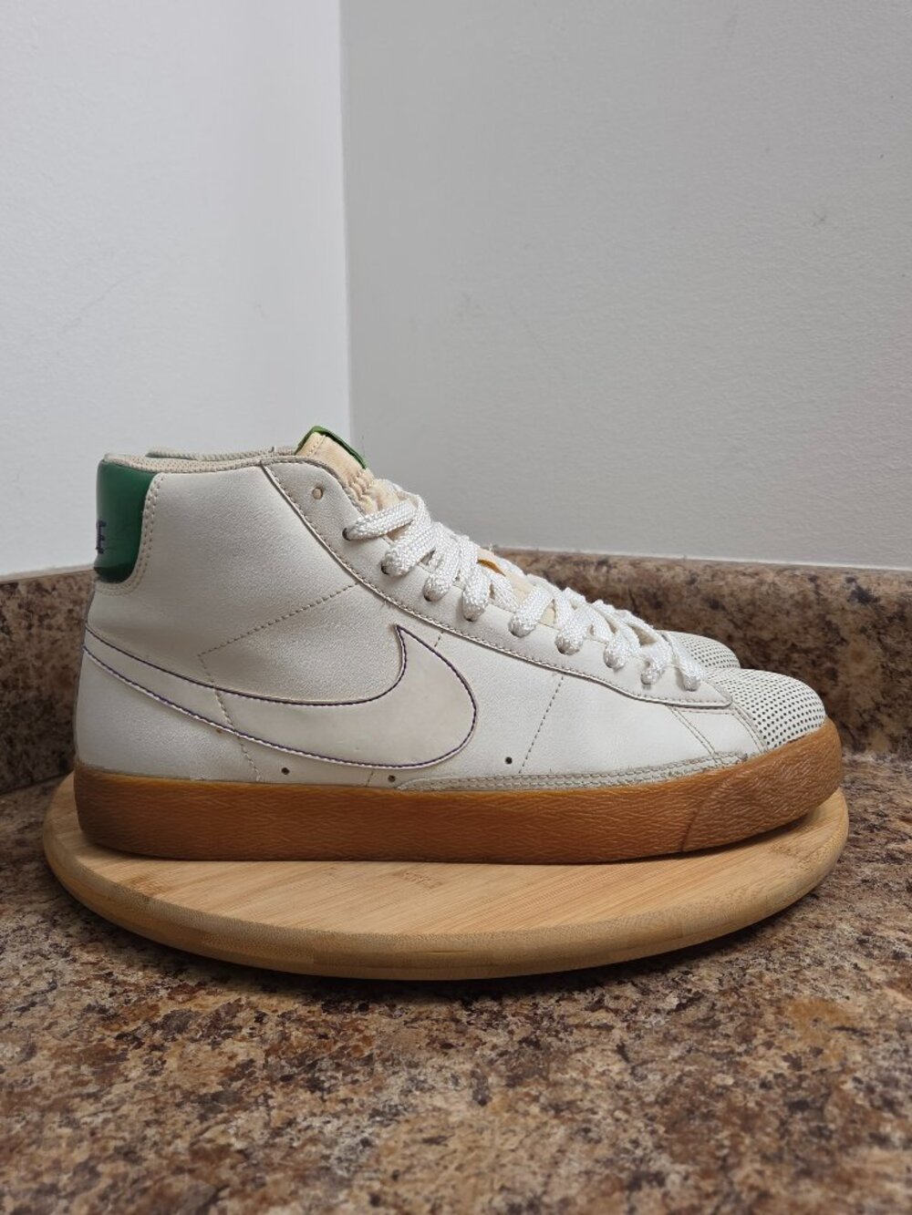 Nike Blazer High Mens White Vintage Sneakers Size 11